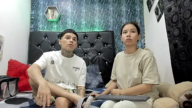 exotic hot couple online show from November 2025 03:21:02 AM