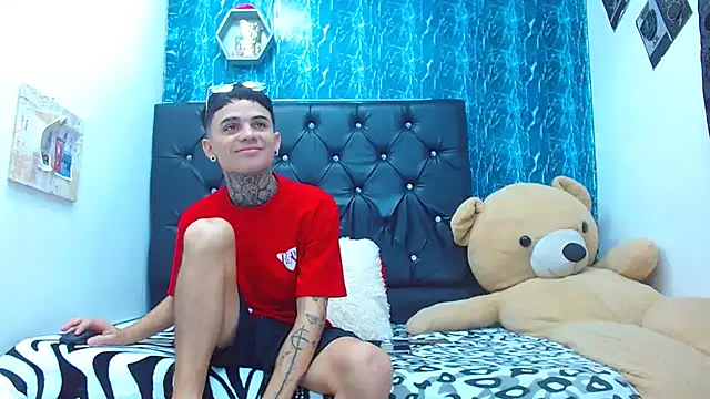 exotic hot couple online show from March 2025 02:50:01 AM