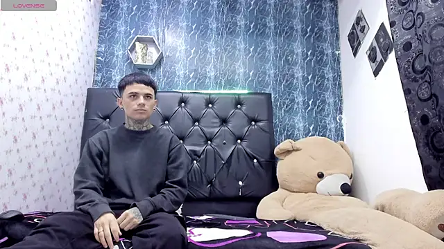 exotic hot couple online show from February 2026 08:38:01 PM