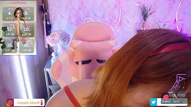 LucyanaSilva online show from November 2025 02:11:01 PM