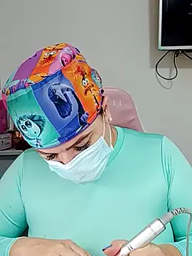 LucyanaSilva online show from November 2025 02:01:01 PM