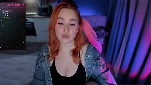 Snapshot of Flower_Camellia77 chatting on February 2025 11:41:01 PM Flower Camellia77 online show from February 2025 11:41:01 PM