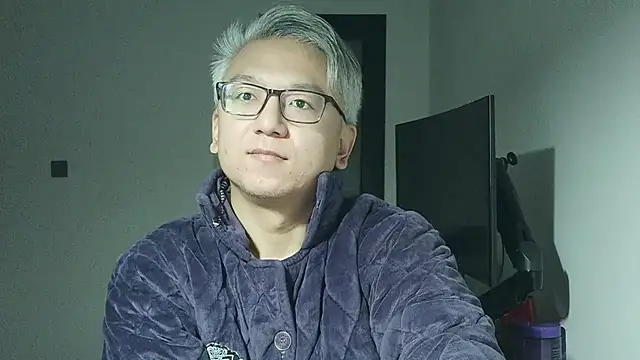 leoUSIR online show from November 2025 08:14:01 PM