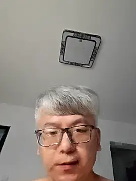 Snapshot of leoUSIR chatting on September 2025 09:43:02 PM leoUSIR online show from September 2025 09:43:02 PM