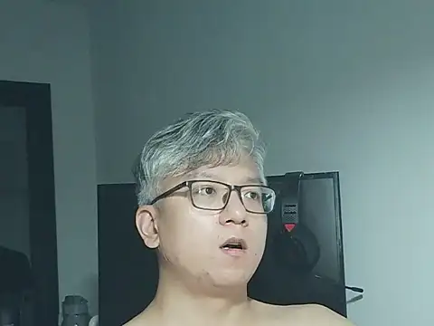 Snapshot of leoUSIR chatting on September 2025 05:20:01 PM leoUSIR online show from September 2025 05:20:01 PM