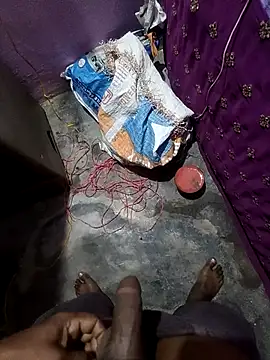 Snapshot of Kamhot33 chatting on October 2025 08:46:02 PM Kamhot33 online show from October 2025 08:46:02 PM