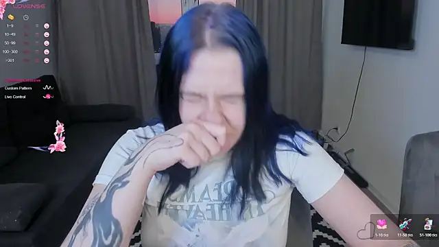 tender kiitty online show from February 2026 03:22:01 PM