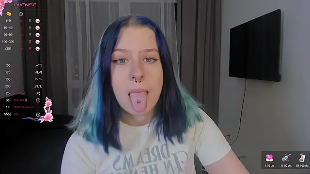 Snapshot of tender_kiitty chatting on January 2026 10:36:01 PM tender kiitty online show from January 2026 10:36:01 PM