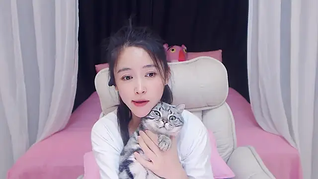 Snapshot of CN-Babycat chatting on November 2025 02:21:01 PM CN-Babycat online show from November 2025 02:21:01 PM