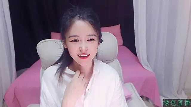 Snapshot of CN-Babycat chatting on November 2025 03:33:02 AM CN-Babycat online show from November 2025 03:33:02 AM