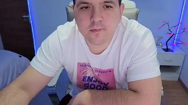 Snapshot of JasonJacks chatting on December 2025 03:51:02 AM JasonJacks online show from December 2025 03:51:02 AM