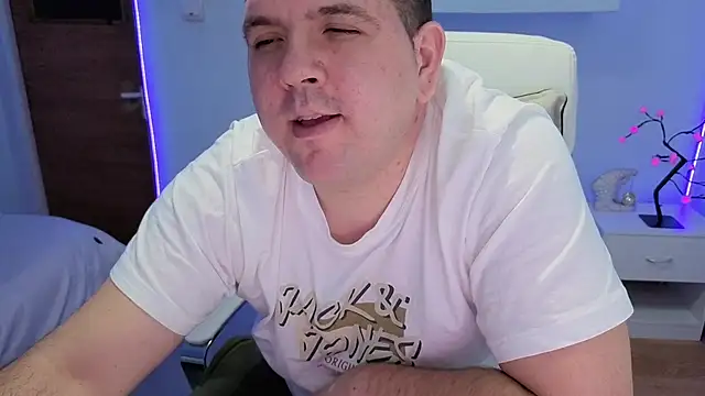 Snapshot of JasonJacks chatting on November 2025 04:40:02 PM JasonJacks online show from November 2025 04:40:02 PM