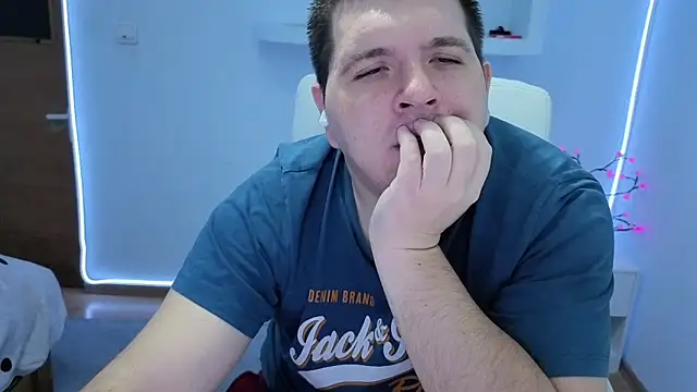 Snapshot of JasonJacks chatting on November 2025 03:32:02 AM JasonJacks online show from November 2025 03:32:02 AM