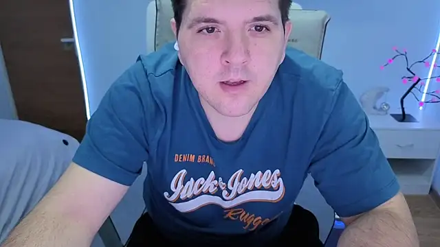 Snapshot of JasonJacks chatting on November 2025 04:28:01 AM JasonJacks online show from November 2025 04:28:01 AM