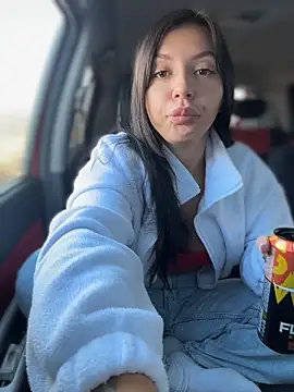 JulliaVegas online show from April 2026 02:18:02 AM