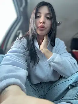 JulliaVegas online show from February 2026 03:17:01 AM