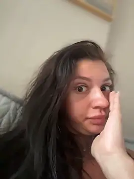 JulliaVegas online show from April 2026 12:06:02 AM