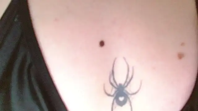 Snapshot of littleshydoll chatting on January 2025 02:35:02 AM littleshydoll online show from January 2025 02:35:02 AM