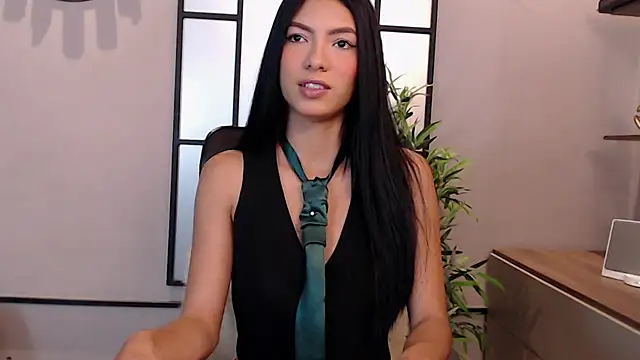 Snapshot of antonellaroux chatting on February 2025 04:28:02 AM antonellaroux online show from February 2025 04:28:02 AM