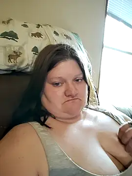 chrissybear84 online show from October 2025 08:39:02 PM