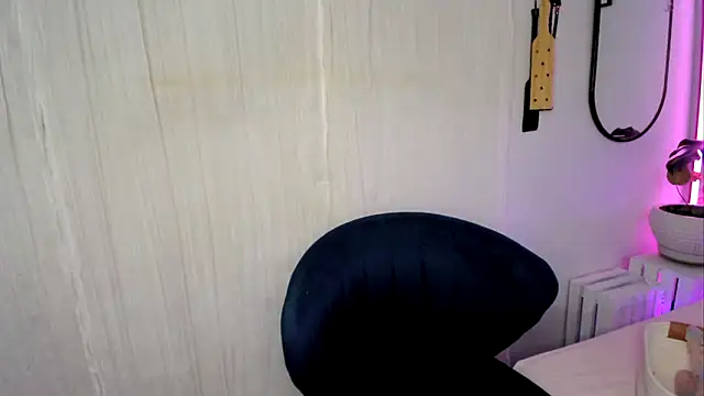 Snapshot of AaliyahLaylah chatting on March 2025 05:10:02 AM AaliyahLaylah online show from March 2025 05:10:02 AM