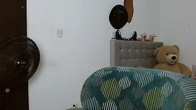 Sexy Lia  online show from April 2026 02:35:01 AM