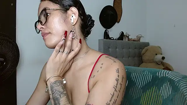 Sexy Lia  online show from June 2026 12:20:01 AM