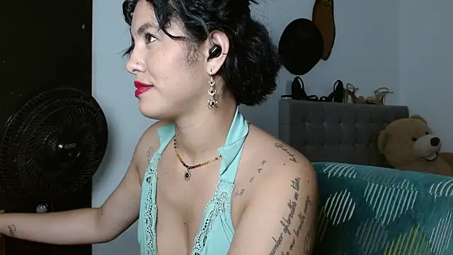 Sexy Lia  online show from April 2026 02:50:02 AM