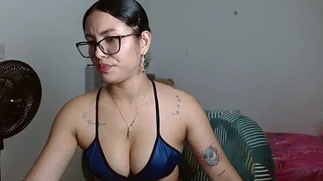 Sexy Lia  online show from February 2026 02:12:02 AM