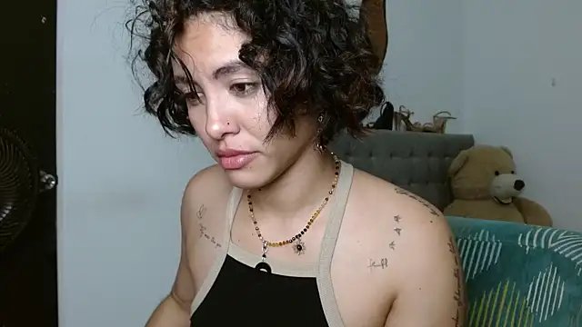 Sexy Lia  online show from June 2026 03:05:02 AM