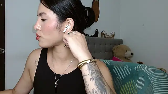 Sexy Lia  online show from July 2026 02:33:01 AM