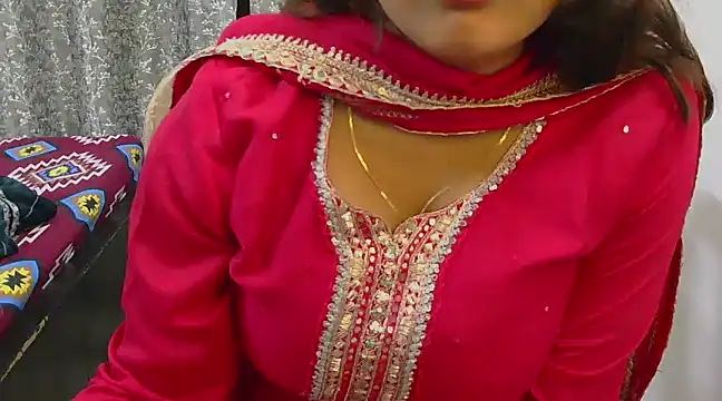 Snapshot of chavi_12 chatting on February 2025 05:21:01 PM chavi 12 online show from February 2025 05:21:01 PM