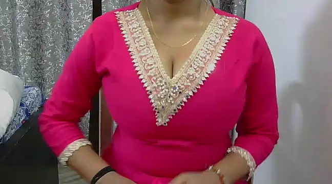Snapshot of chavi_12 chatting on February 2025 05:26:01 PM chavi 12 online show from February 2025 05:26:01 PM