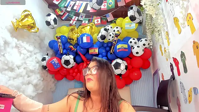 Danniela18  online show from July 2026 11:49:01 AM