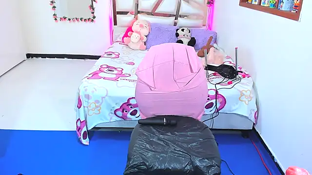 Snapshot of perlabeautiful chatting on November 2025 01:33:01 PM perlabeautiful online show from November 2025 01:33:01 PM