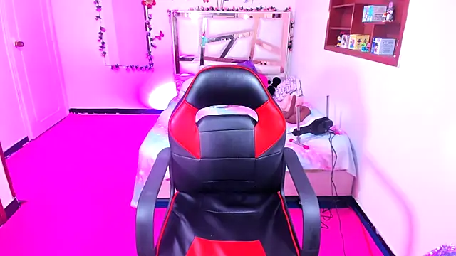 perlabeautiful online show from March 2026 01:12:01 AM