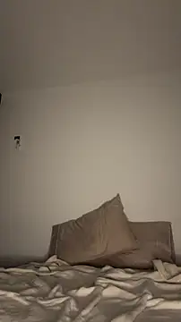 Snapshot of snakeeboy chatting on March 2026 04:56:02 AM snakeeboy online show from March 2026 04:56:02 AM