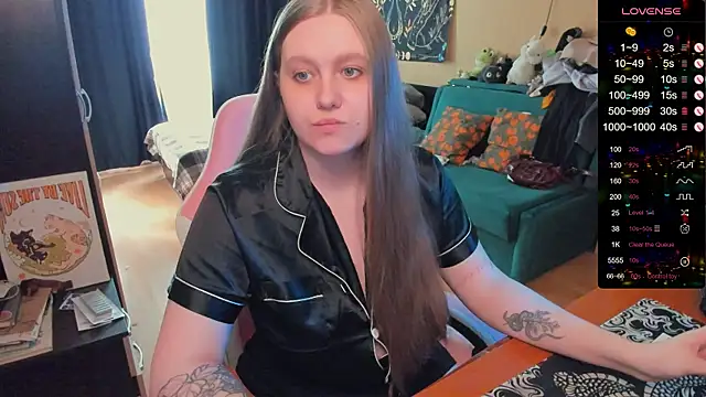 Alice Dreamgirl  online show from May 2026 01:37:02 PM