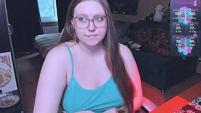 Snapshot of Alice_Dreamgirl_ chatting on July 2026 11:05:01 AM Alice Dreamgirl online show from July 2026 11:05:01 AM