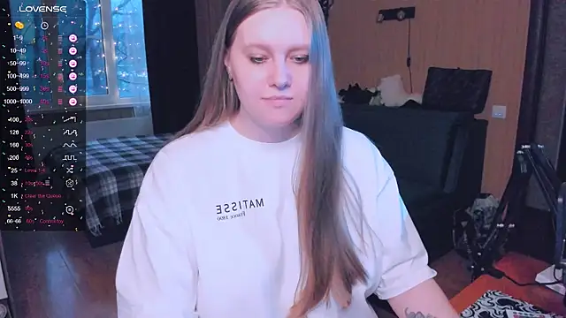 Alice Dreamgirl  online show from November 2025 01:00:02 PM