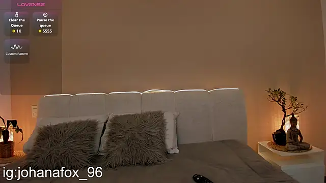 johanafox  online show from January 2026 11:19:02 PM