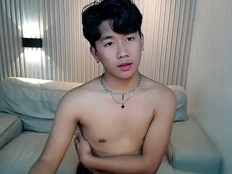 dangerzone0122 online show from November 2025 05:34:02 PM