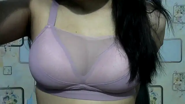 Snapshot of angel_aarna chatting on February 2025 07:41:02 PM angel aarna online show from February 2025 07:41:02 PM