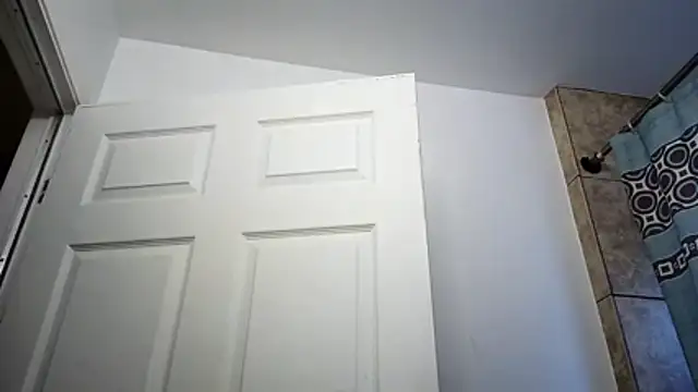 Huntzg23 online show from February 2026 08:48:02 PM