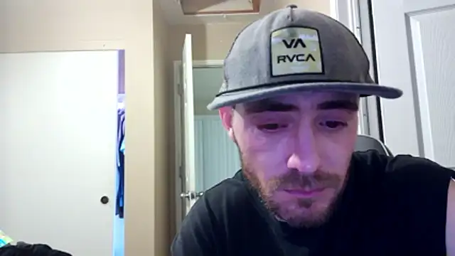 Snapshot of Huntzg23 chatting on March 2026 06:35:01 AM Huntzg23 online show from March 2026 06:35:01 AM