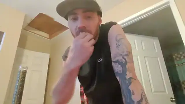 Snapshot of Huntzg23 chatting on March 2026 06:21:01 AM Huntzg23 online show from March 2026 06:21:01 AM