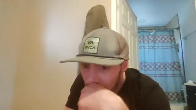 Huntzg23 online show from February 2026 12:01:02 AM