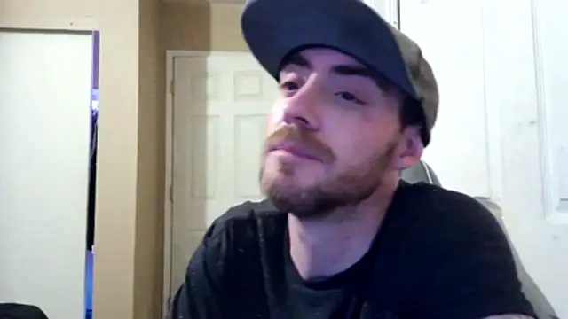 Snapshot of Huntzg23 chatting on March 2026 05:29:02 AM Huntzg23 online show from March 2026 05:29:02 AM