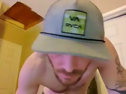 Huntzg23 online show from November 2025 10:59:01 AM