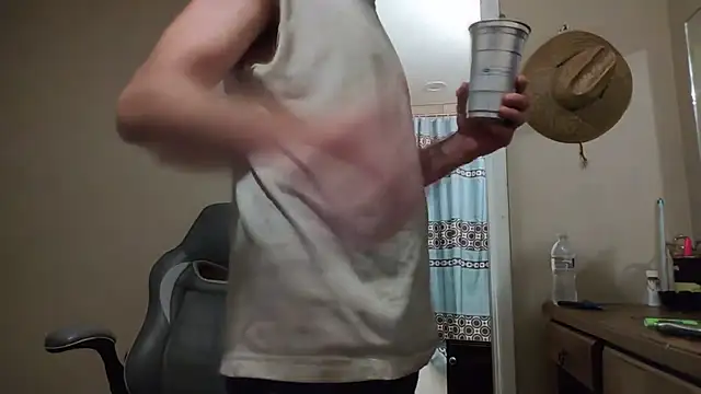 Huntzg23 online show from July 2026 04:37:02 AM
